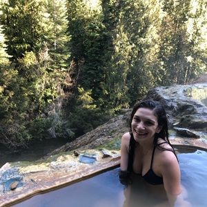 Meet your Posher, Lynea